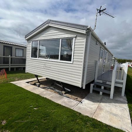 Kings Caravan Park Chapel Saint Leonards Exterior photo